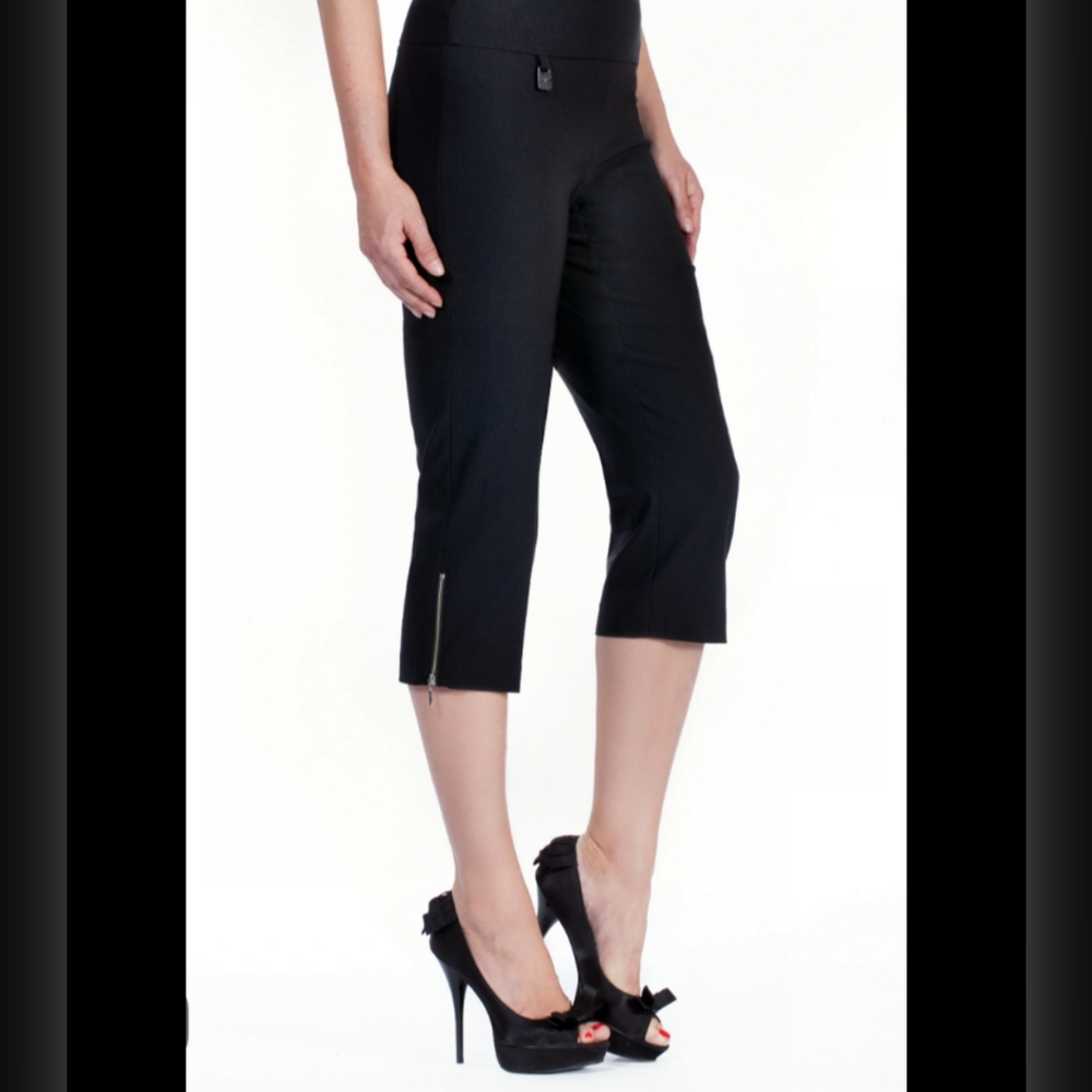 Sz 18 Detailed Casual Crop Pants
